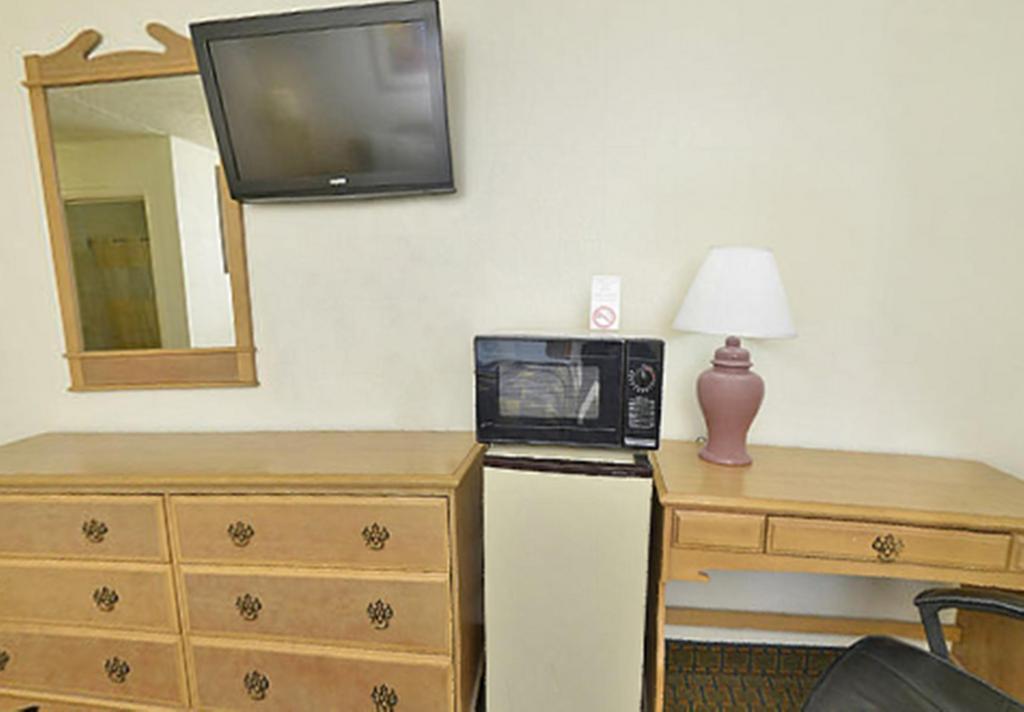 America'S Best Value Inn - Оксфорд Стая снимка
