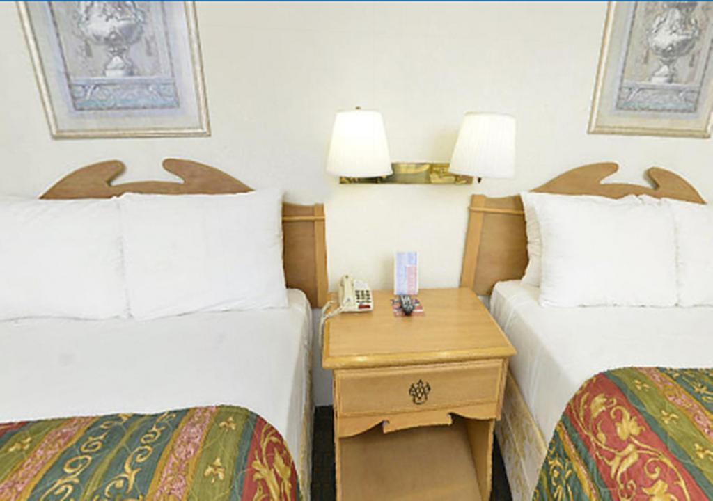 America'S Best Value Inn - Оксфорд Стая снимка